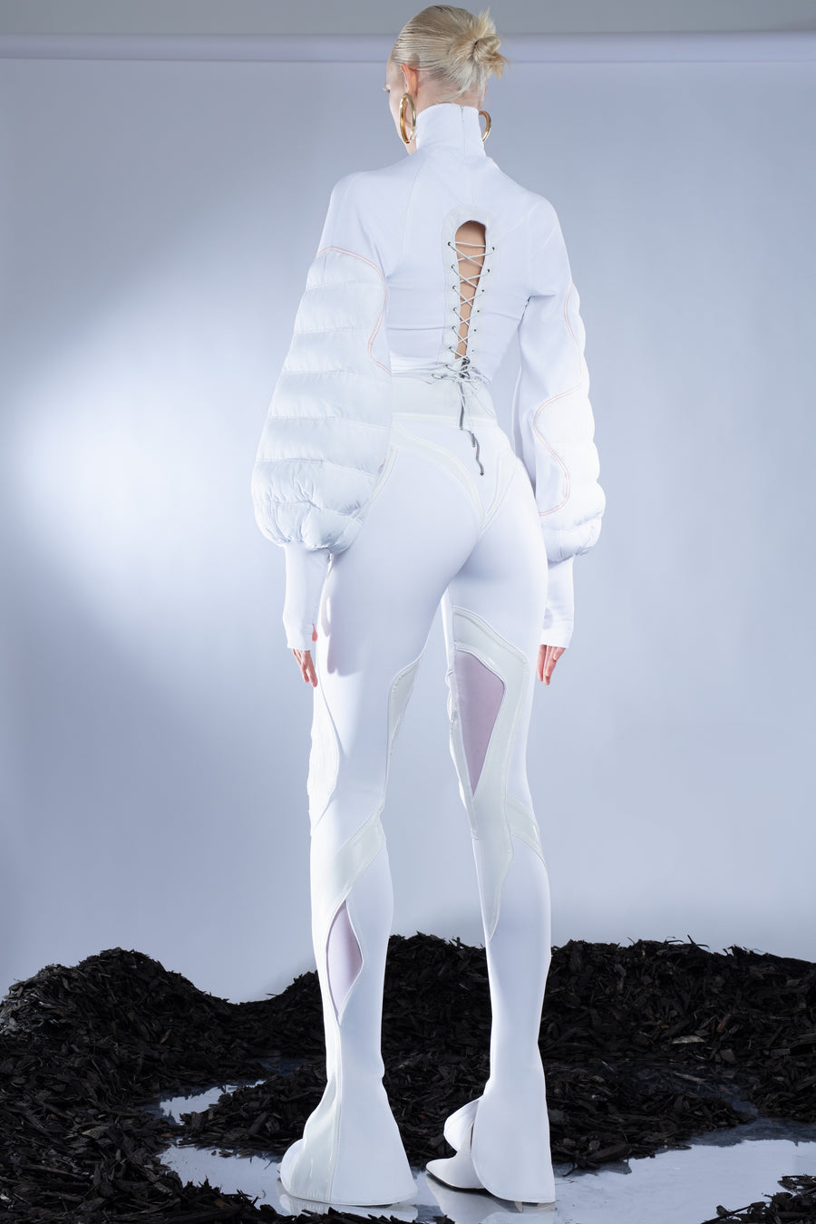 WHITE QUILTED PUFFER SWEATER